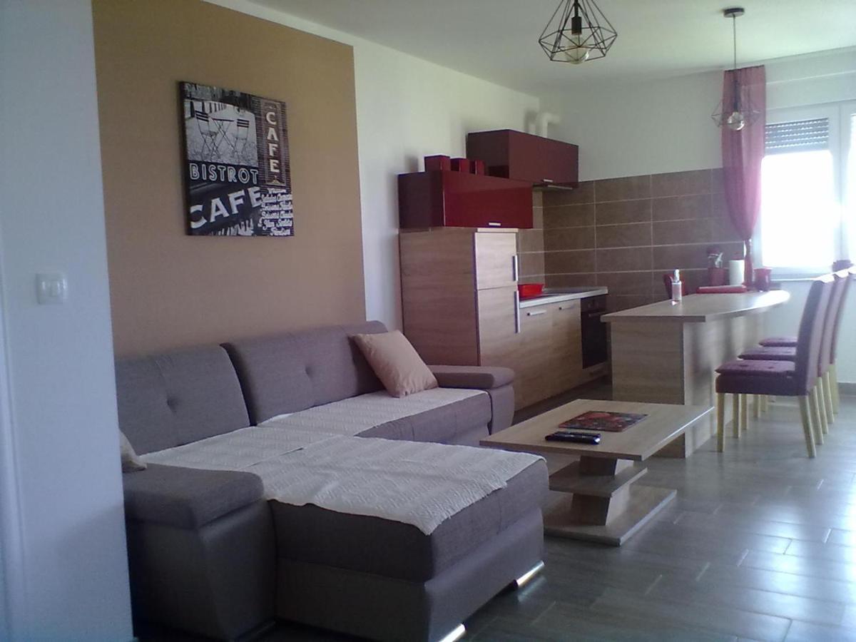 Apartman Mihalj Zadar-Rtina Miletici Exteriör bild