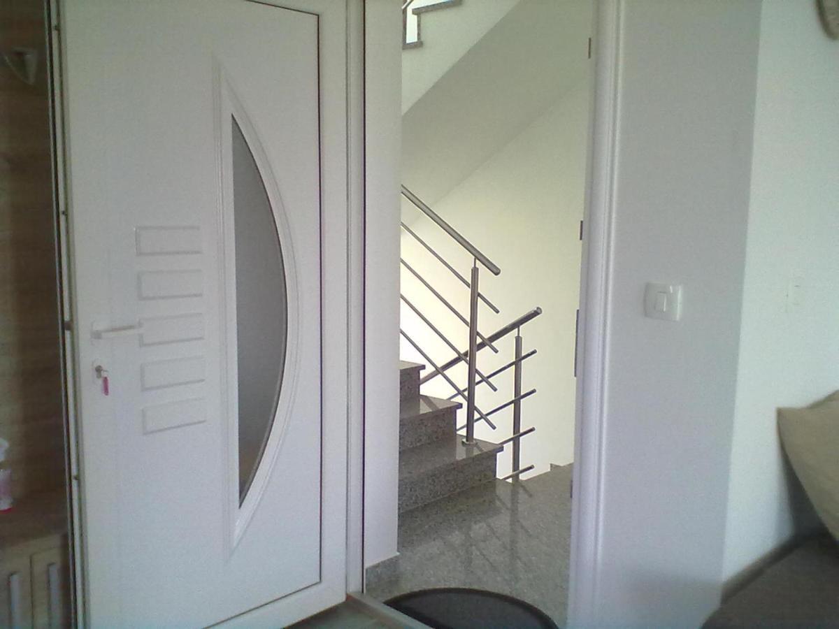 Apartman Mihalj Zadar-Rtina Miletici Exteriör bild