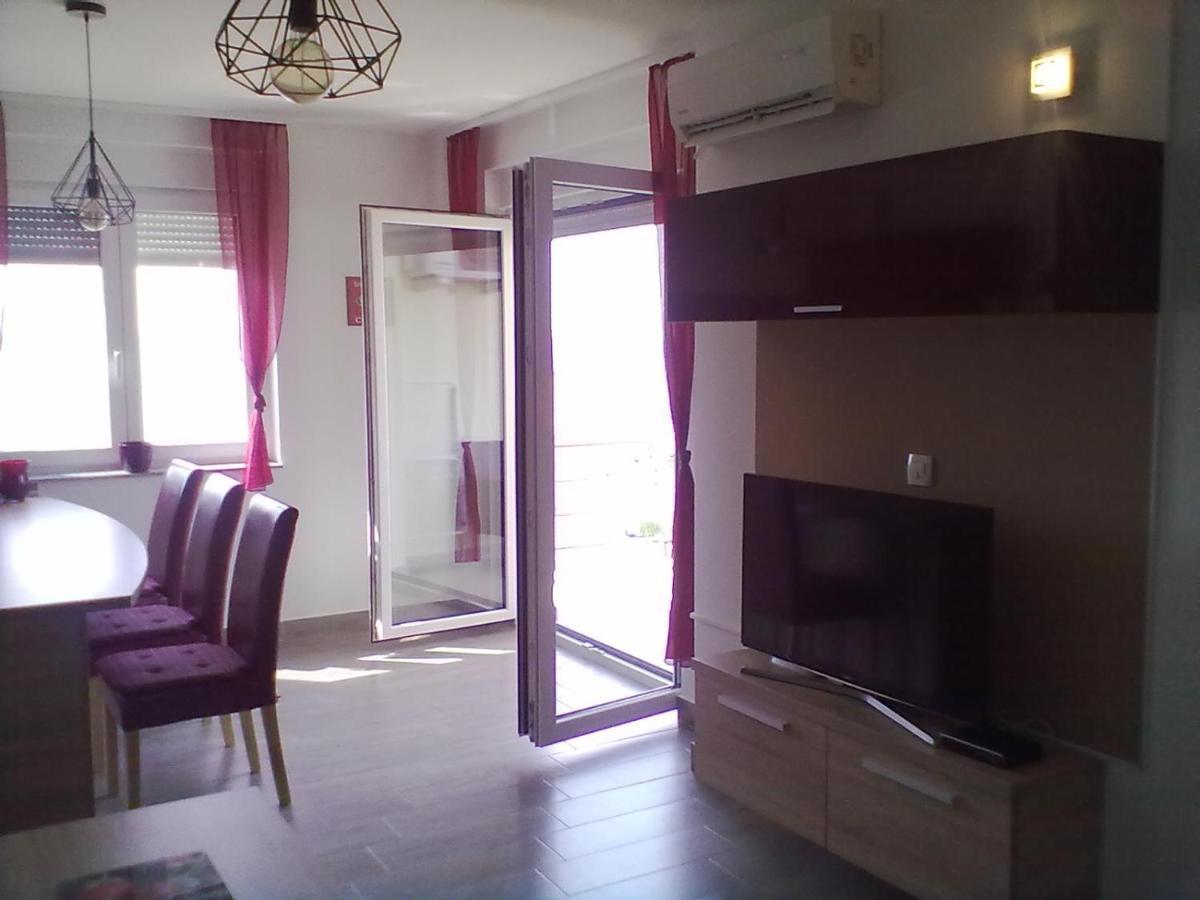 Apartman Mihalj Zadar-Rtina Miletici Exteriör bild